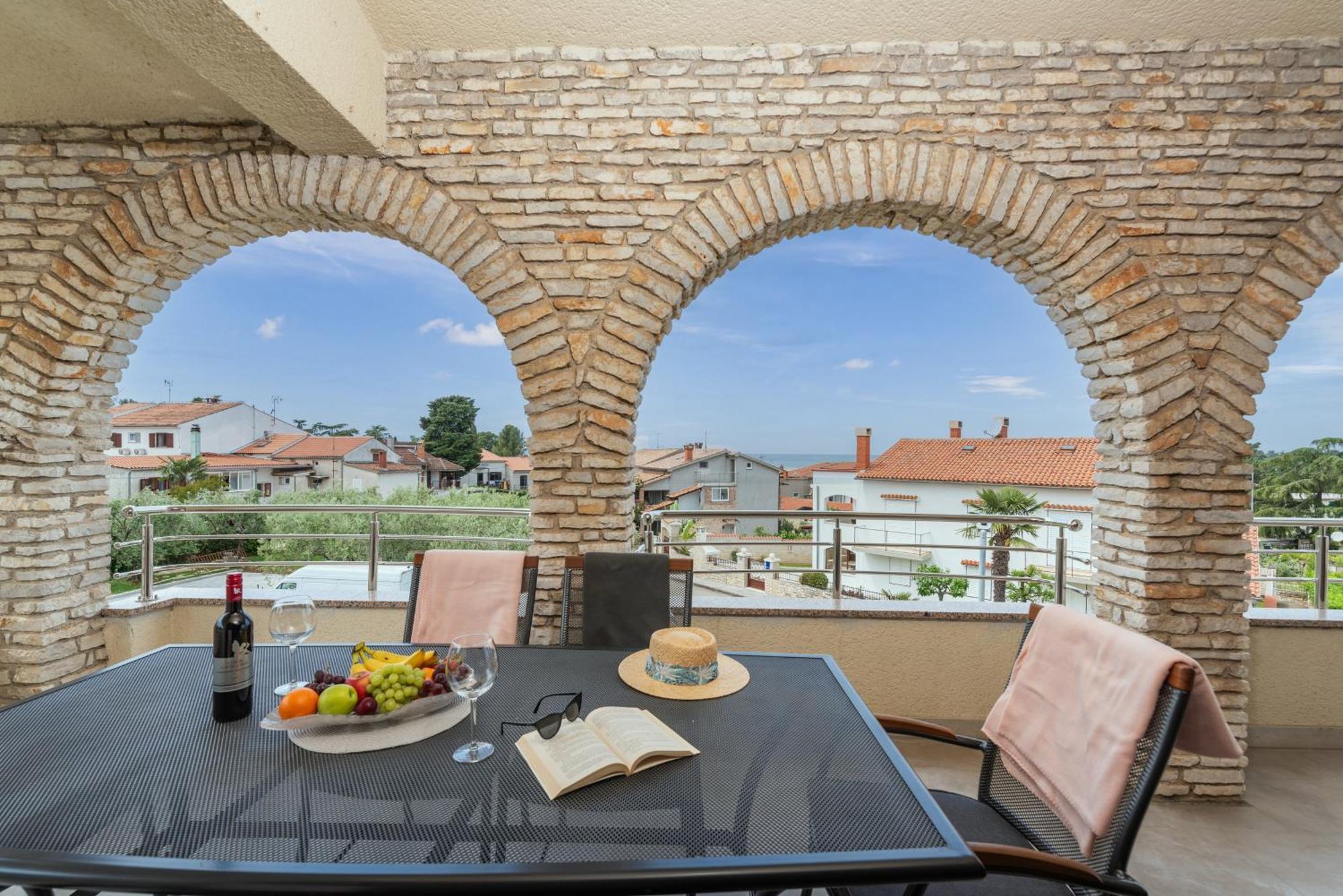 Apartments Marizela Poreč Buitenkant foto