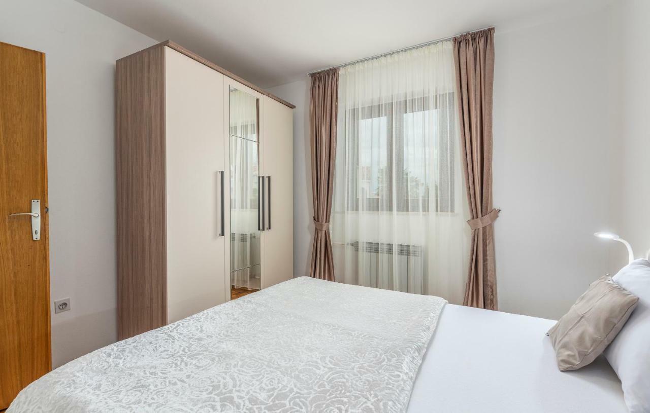 Apartments Marizela Poreč Buitenkant foto