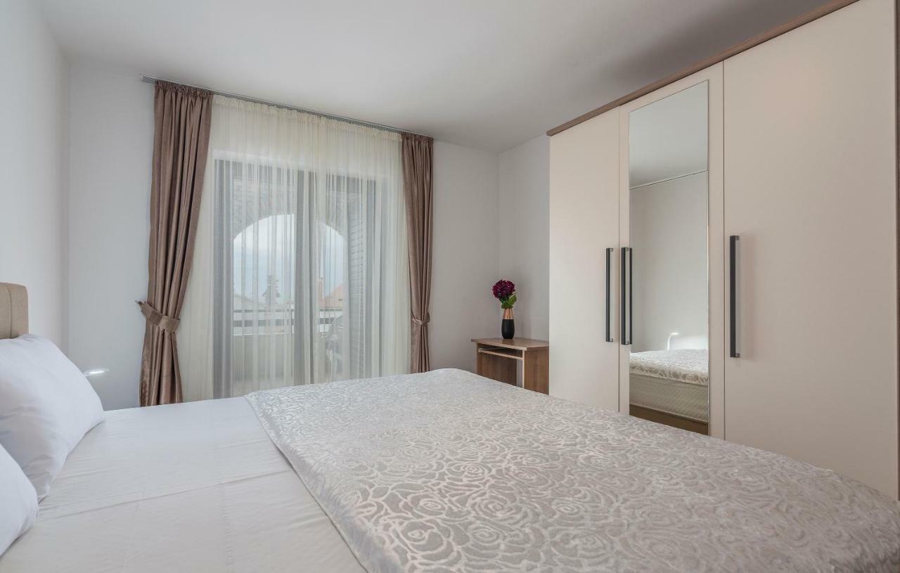 Apartments Marizela Poreč Buitenkant foto